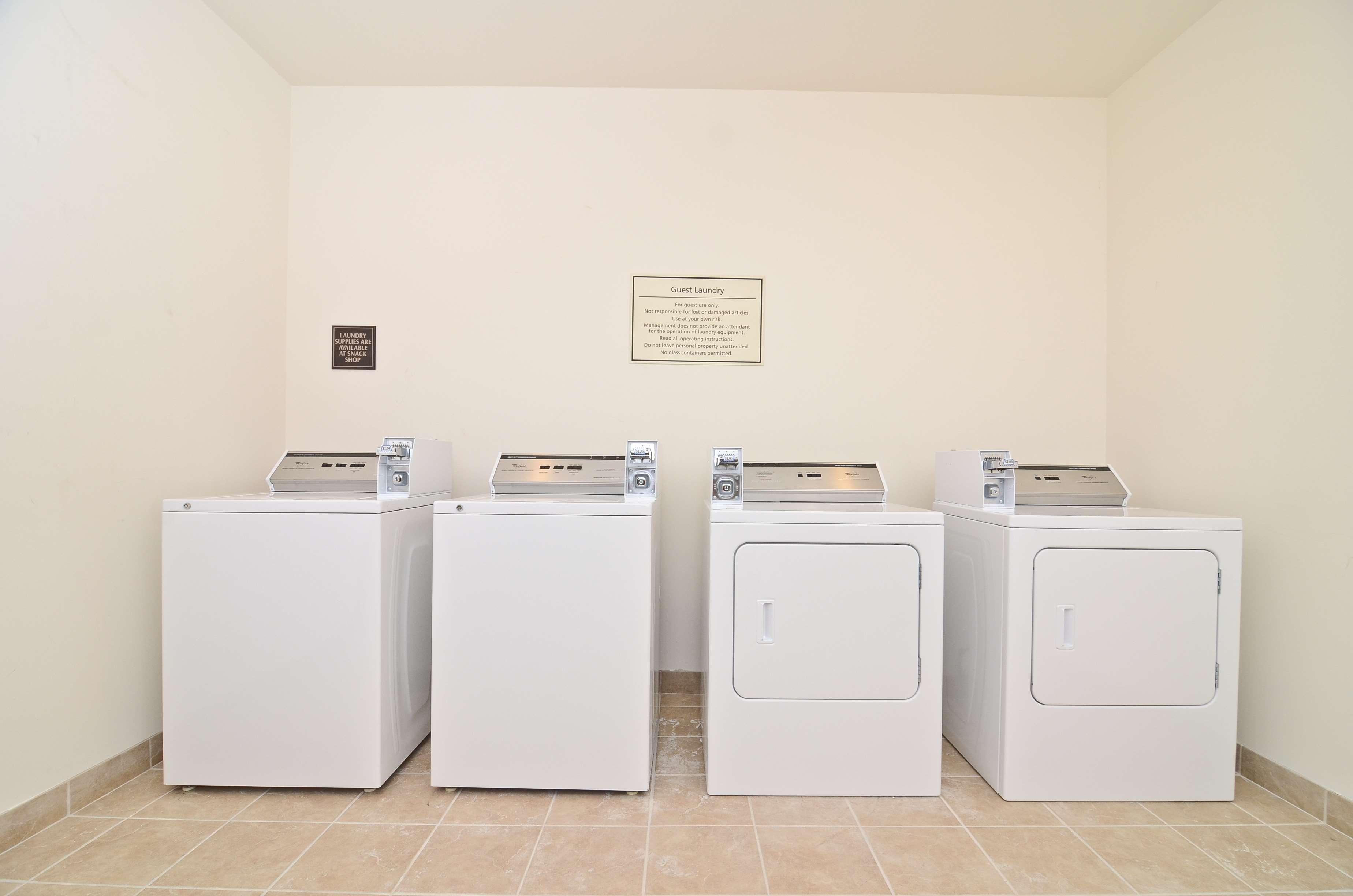 Best Western Plus Emory At Lake Fork Inn & Suites Удобства фото